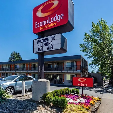 Econo Lodge Inn & Suites West Portland/Hillsboro-3