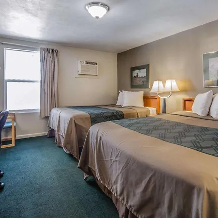 Econo Lodge Downtown Vernal-2