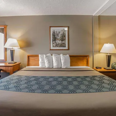 Econo Lodge Downtown Vernal-3