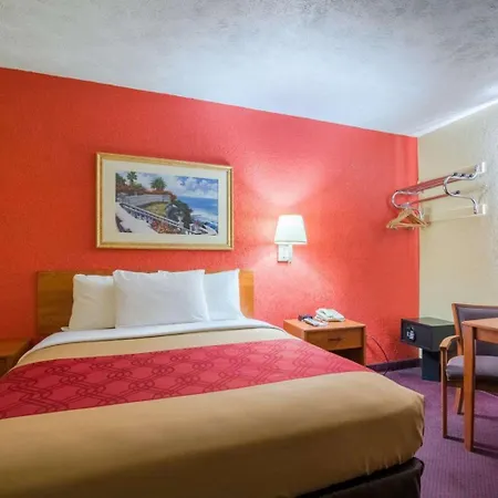 Econo Lodge Ottawa-2