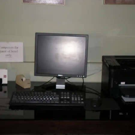 Quality Suites Central-2