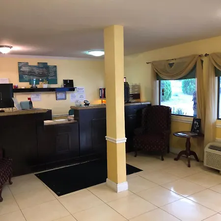 Executive Garden Titusville Hotel-3