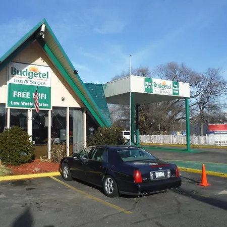 Budgetel Inn & Suites Hotel-3