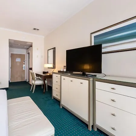 Quality Inn & Suites Conference Center-3