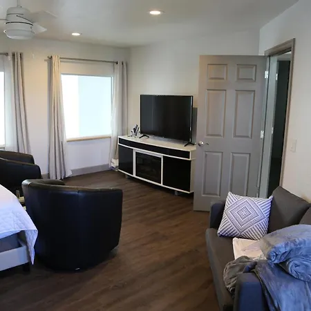 Otter Beach Lodges-3