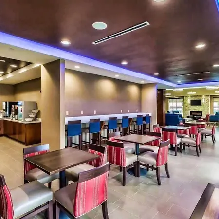 Comfort Suites Houston I45 North-3