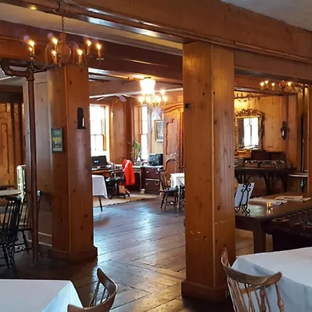 The Outing Lodge-2