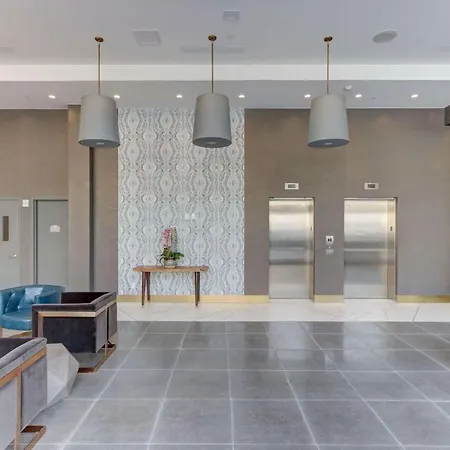 Microtel Inn By Wyndham Long Island City-2