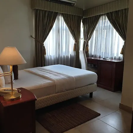 Three Arms Hotel-3