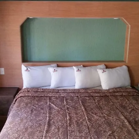 Hotel Azteca Inn-2