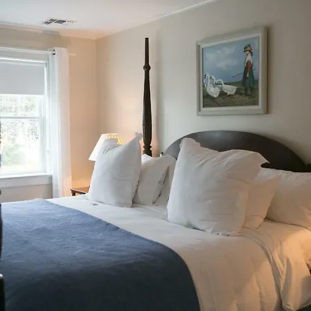 Bridgehampton Inn-3