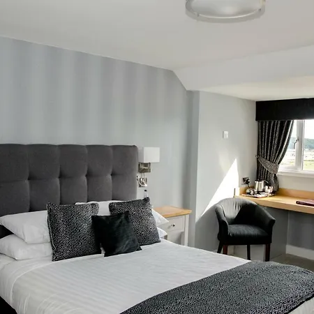 Malin Court Hotel And Restaurant-2