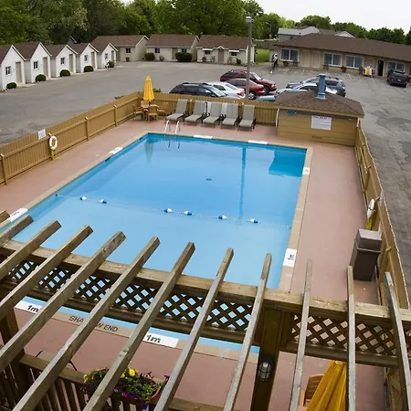 Falls Manor Resort-2