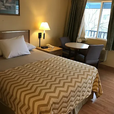 Travelodge By Wyndham Tacoma Near Mcchord Afb-2