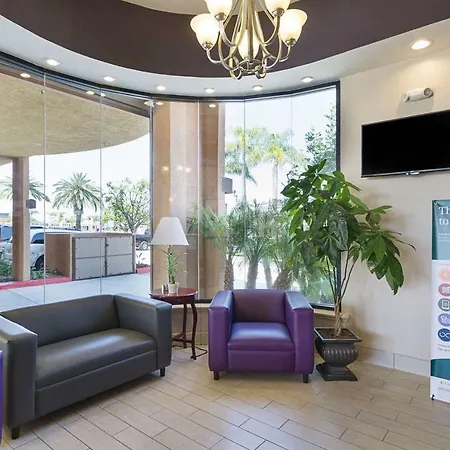Quality Inn & Suites Huntington Beach-2
