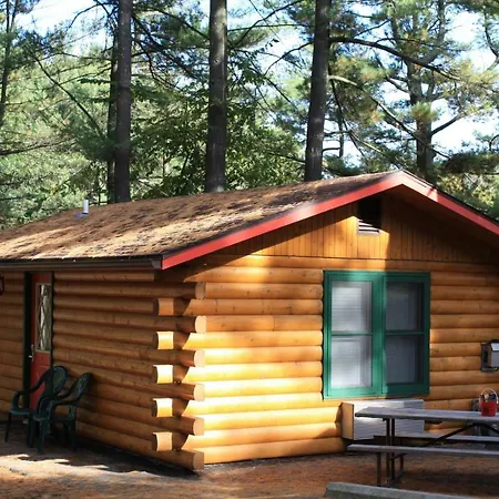Log Cabins At Meadowbrook Resort-3