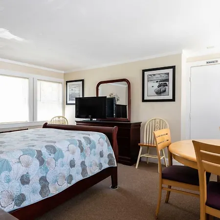Santuit Inn-2