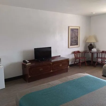 Road Runner Lodge-3