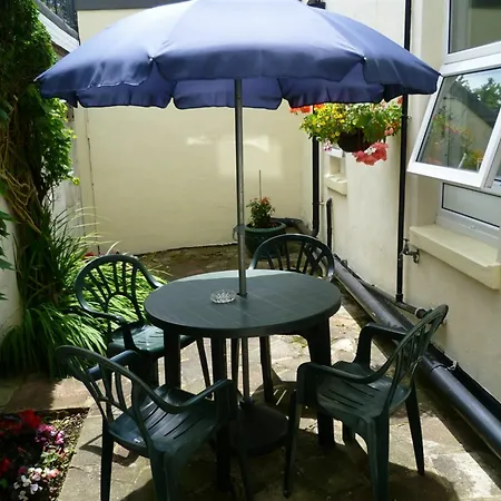 Sandy Bay Guest House-2