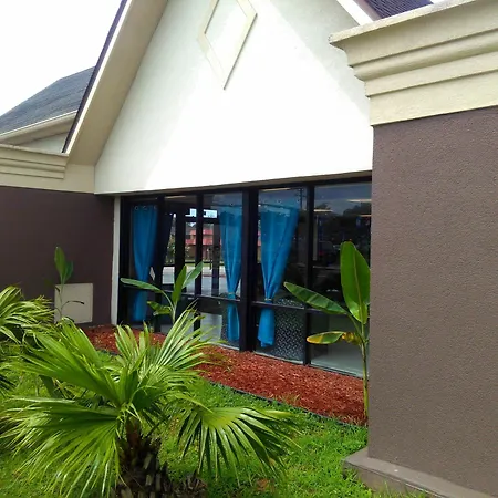 Surestay Plus Hotel By Best Western Pensacola-2