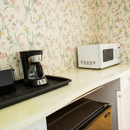 Charlton Suites Guest House-3