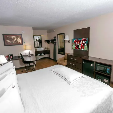 Red Roof Inn Plus+ Statesville-2