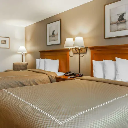 Econo Lodge-3
