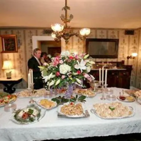 The Elms Bed And Breakfast-3