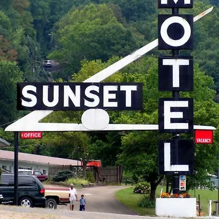 Sunset Motel-3