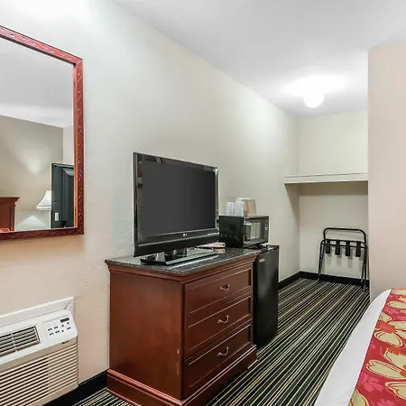 Rodeway Inn & Suites Columbia-2