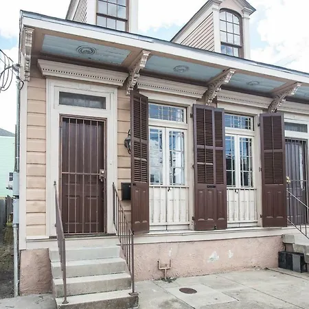 New Orleans Hideaway-3