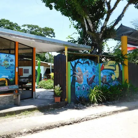 Cabinas Cahuita-2