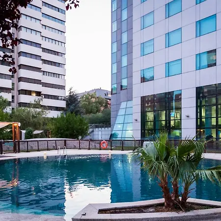 Eurostars Suites Mirasierra-3