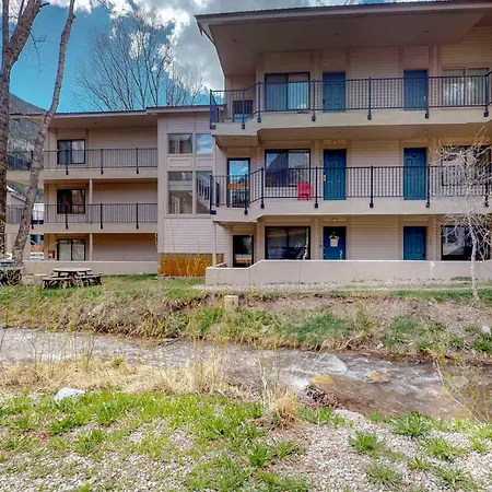 Coronet Creek Retreat-2