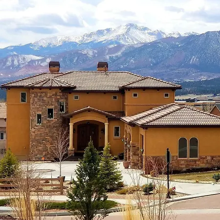 Chateau Du Pikes Peak, A Tuscany Retreat-2