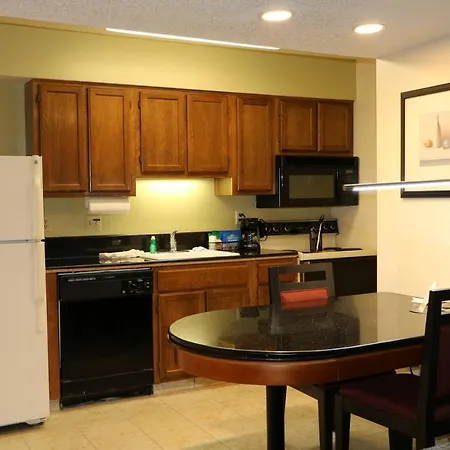 Fairbridge Inn & Suites - Akron Copley Township - West-3