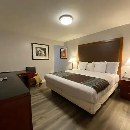 Colonial Motel-2