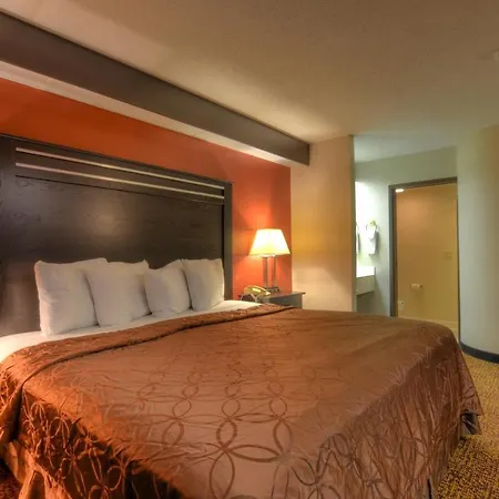 Smoky Mountain Inn & Suites-2