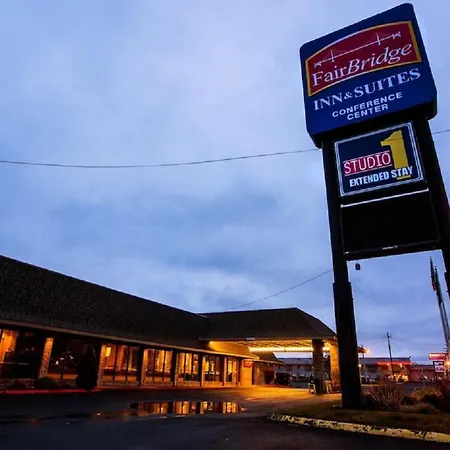 Fairbridge Hotel & Conference Center Yakima-2