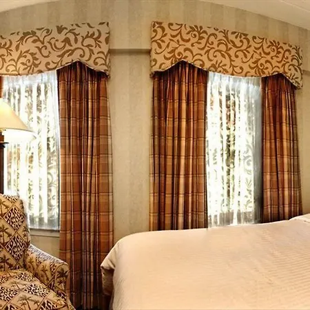 The Latham Georgetown Hotel-3