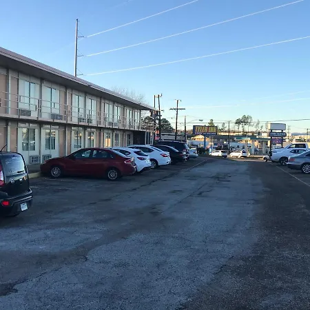 Tyler Inn & Suites-2