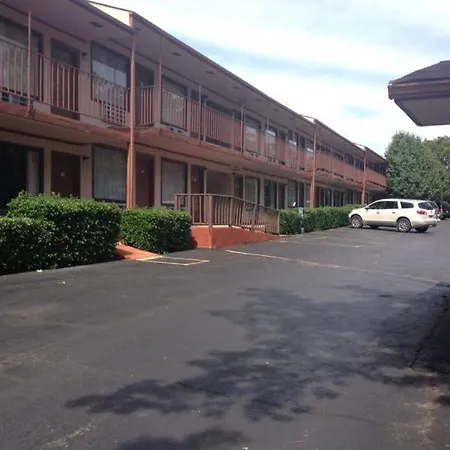 The Parkwood Inn & Suites-2