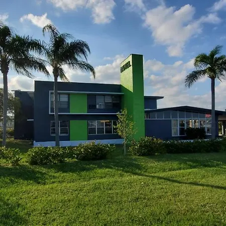 Travel Inn Fort Pierce-2