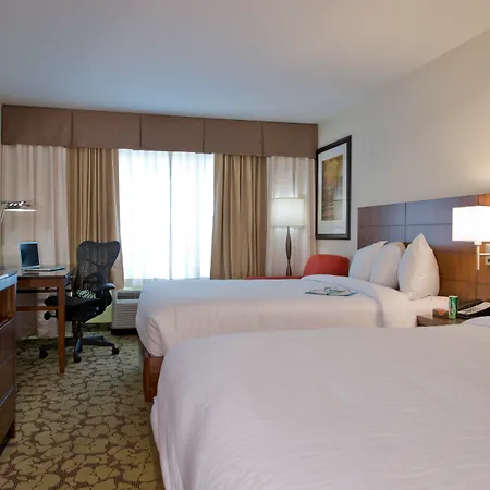 Graduate By Hilton Knoxville-3