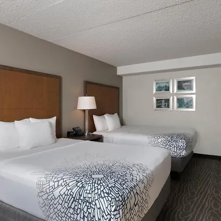 La Quinta By Wyndham Secaucus Meadowlands-2