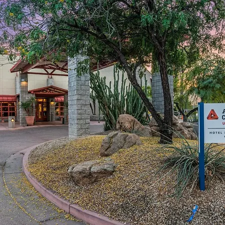 Arizona Christian University Hotel And Conference Center-3