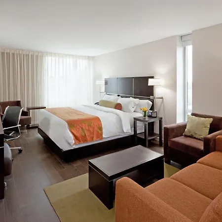 Hotel Indigo Boston - Newton Riverside-3