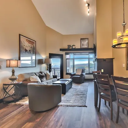 Superior Ski In Ski Out, Top Floor Penthouse, Pool, Hot Tubs Conde Nast Forbes Award Winner B508-2