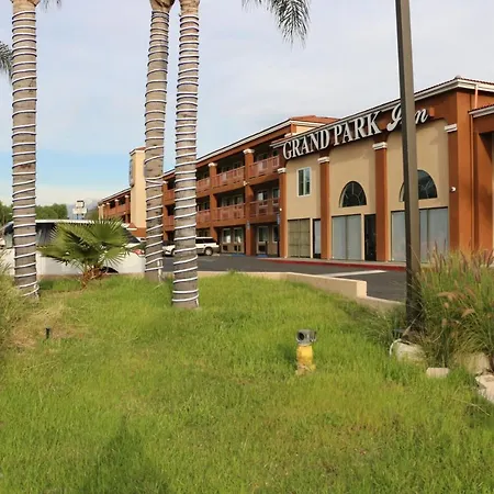 Grand Park Inn-3
