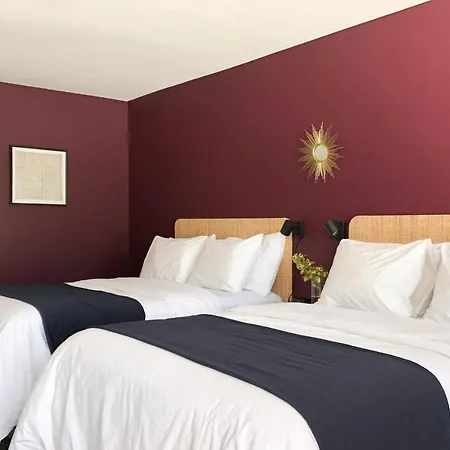 The Nomad Motel - International Falls, Mn - Near Canadian Border-3